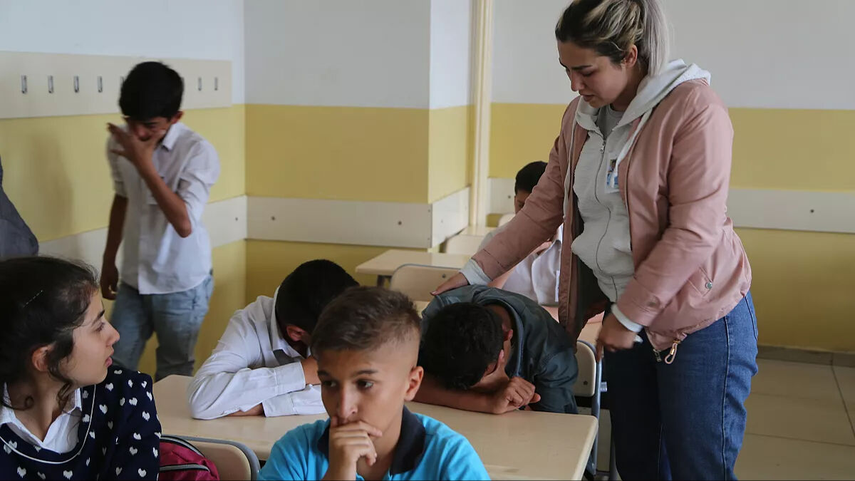 Öğretmenlik Meslek Kanunu Resmi Gazete'de yayımlanarak yürülüğe girdi: Öğretmenlik Meslek Kanunu maddeleri neler? Öğretmenlik Meslek Kanunu Resmi Gazete'de yayımlanarak yürülüğe girdi: Öğretmenlik Meslek Kanunu maddeleri neler? - 4. Resim