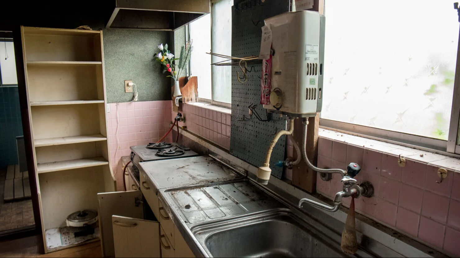 ABD'den Japonya'ya taşındılar! Terk edilmiş evi baştan aşağı yenilediler - 4. Resim