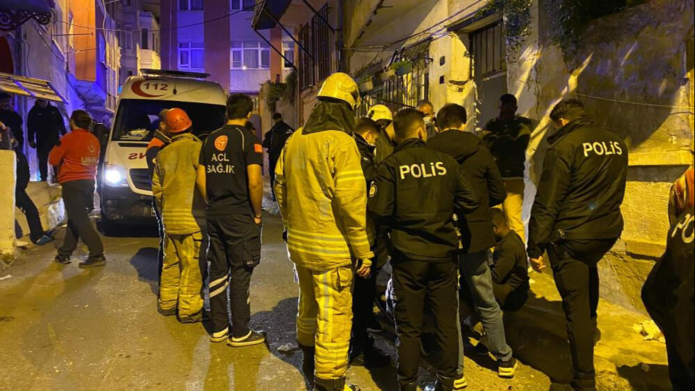 Beyoğlu’nda korkunç olay! Anne ve bebeğinin cesedi bulundu - 3. Resim
