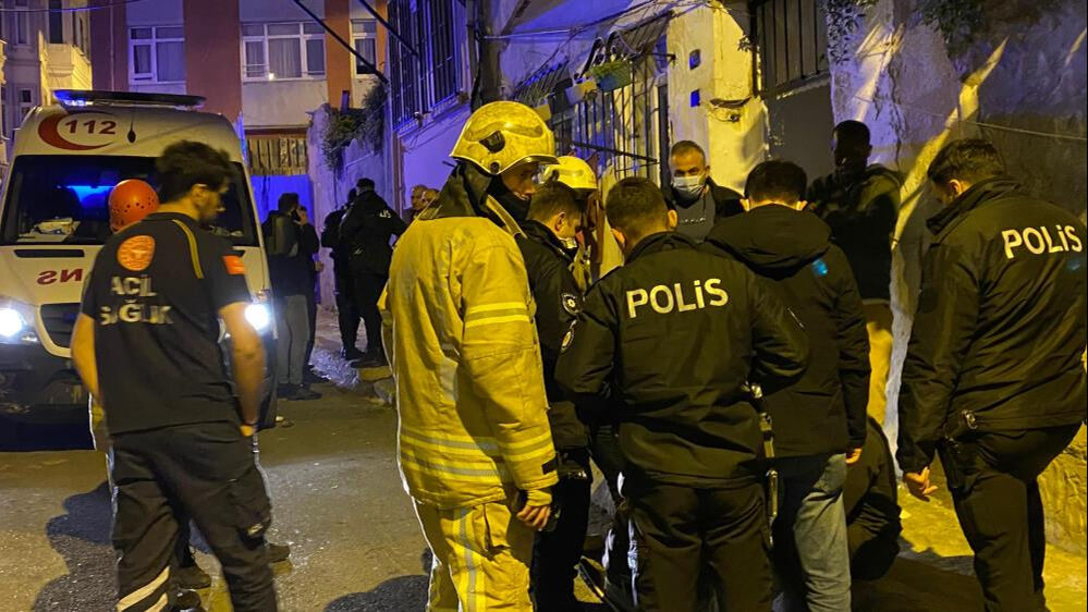 Beyoğlu’nda korkunç olay! Anne ve bebeğinin cesedi bulundu - 2. Resim