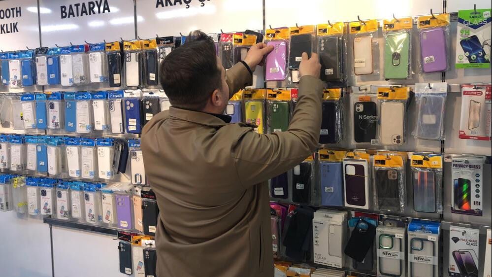 Bursa'da bir esnaf  Fetullah Gülen'in ölmesinden dolayı indirim kampanyası başlattı - 1. Resim