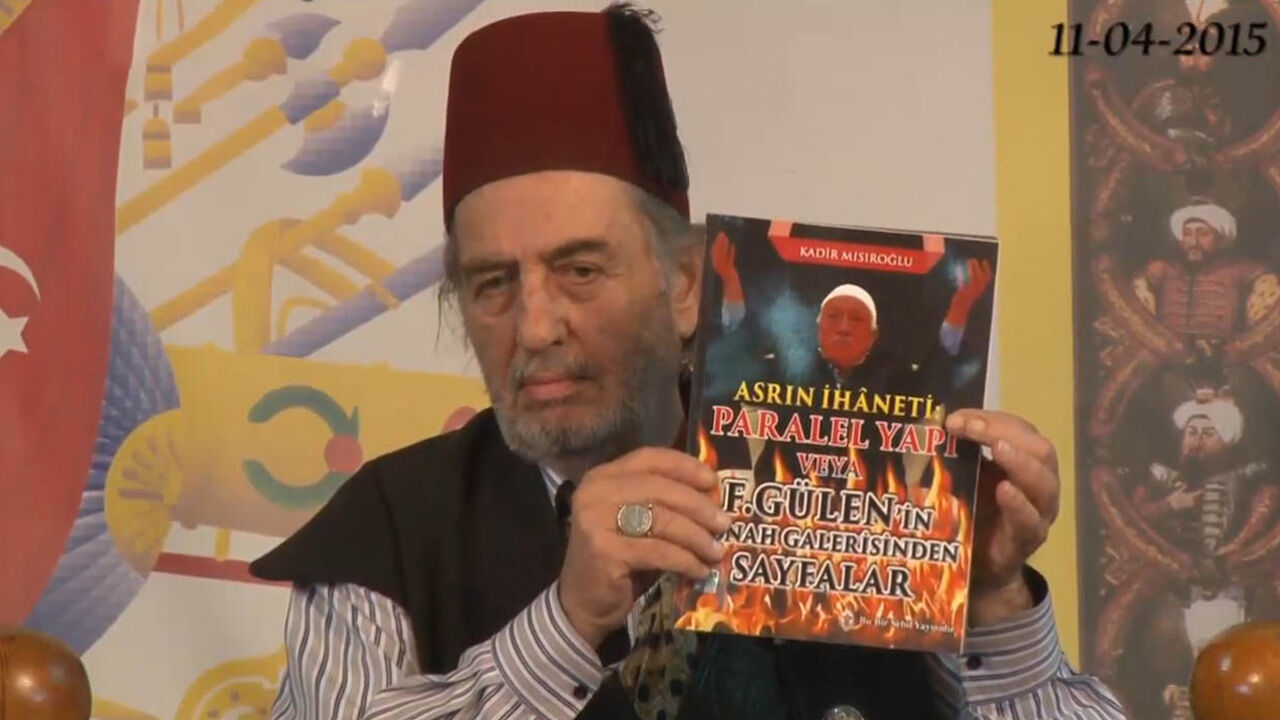 Kadir Mısıroğlu'nun 1995 yılında Fetullah Gülen için söyledikleri gerçek oldu: Sen hoca değil papaz bile olamazsın - 1. Resim