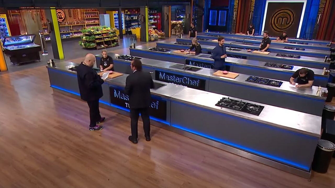 MasterChef'te elenen yarışmacı belli oldu! İşte o isim MasterChef'te elenen yarışmacı belli oldu! İşte o isim - 2. Resim