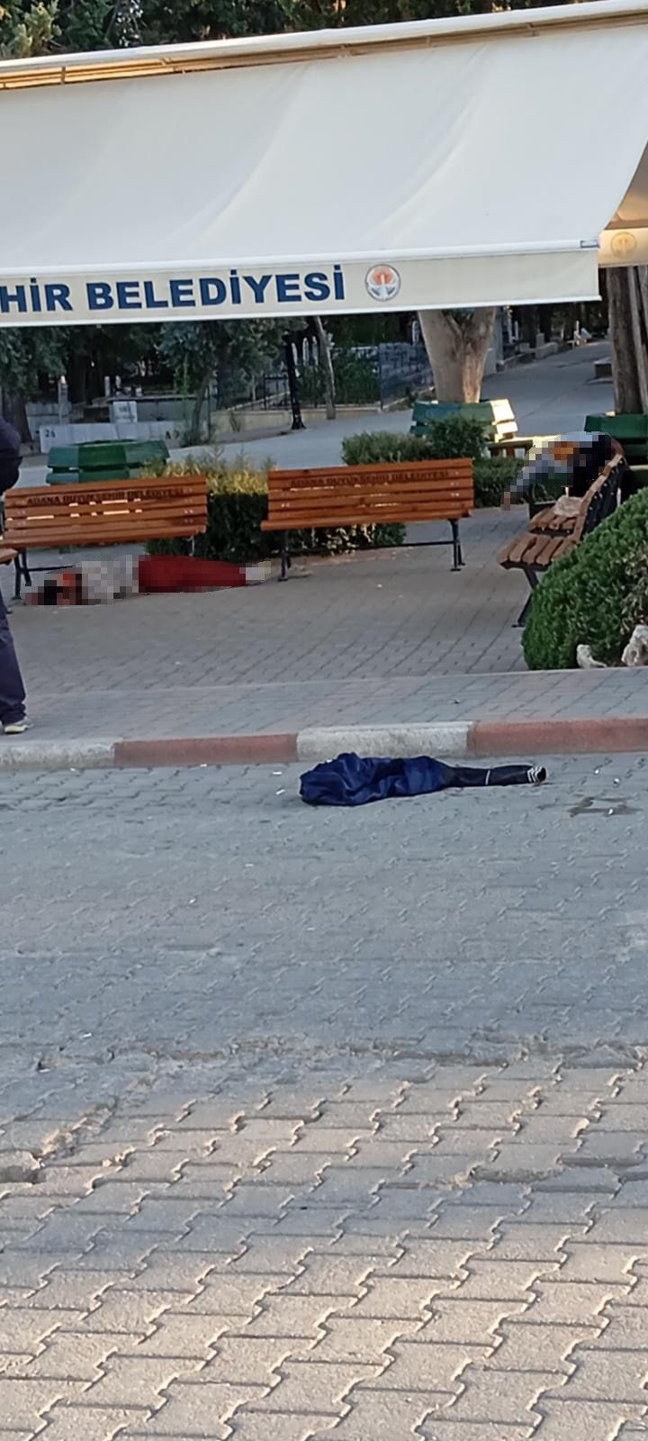 Mezarlıkta katliam! Adana'da kabir ziyaretine gelen 3 kadın öldürüldü - 1. Resim