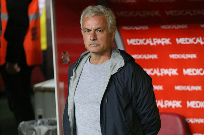 Samsunspor-Fenerbahçe maçı sonrası çarpıcı Mourinho sözleri! "İhanet gecesi..." Samsunspor-Fenerbahçe maçı sonrası çarpıcı Mourinho sözleri! "İhanet gecesi..." - 3. Resim