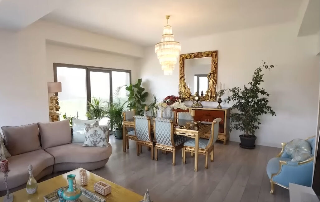 Serpil Çakmaklı 3+1 evinin kapılarını açtı! 'Altın' detayı dikkat çekti Serpil Çakmaklı 3+1 evinin kapılarını açtı! 'Altın' detayı dikkat çekti - 2. Resim