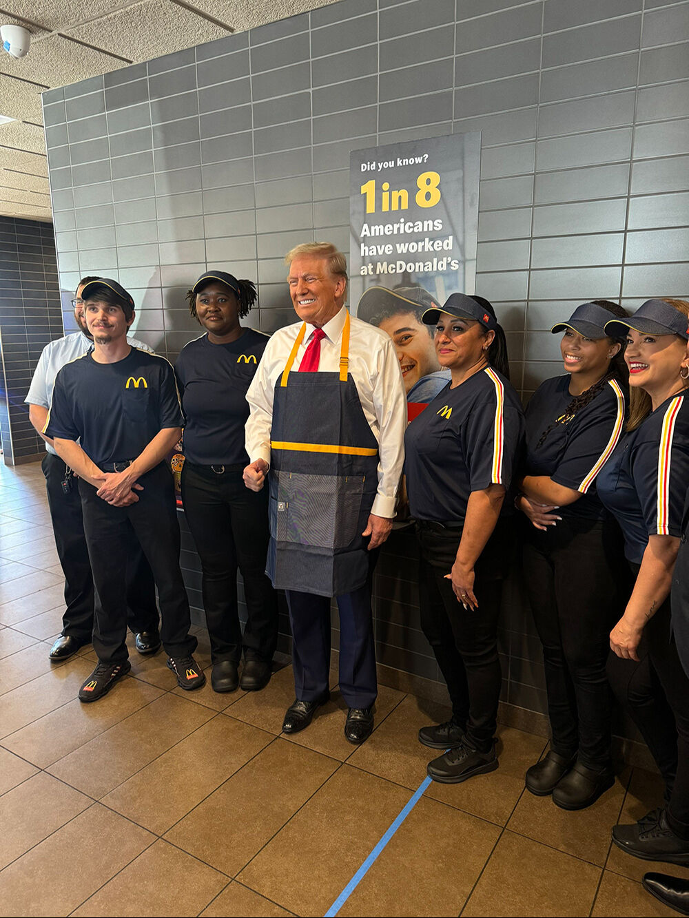 Trump, Harris'e patatesli gönderme: Şu anda Kamala'dan 15 dakika daha fazla çalıştım - 2. Resim