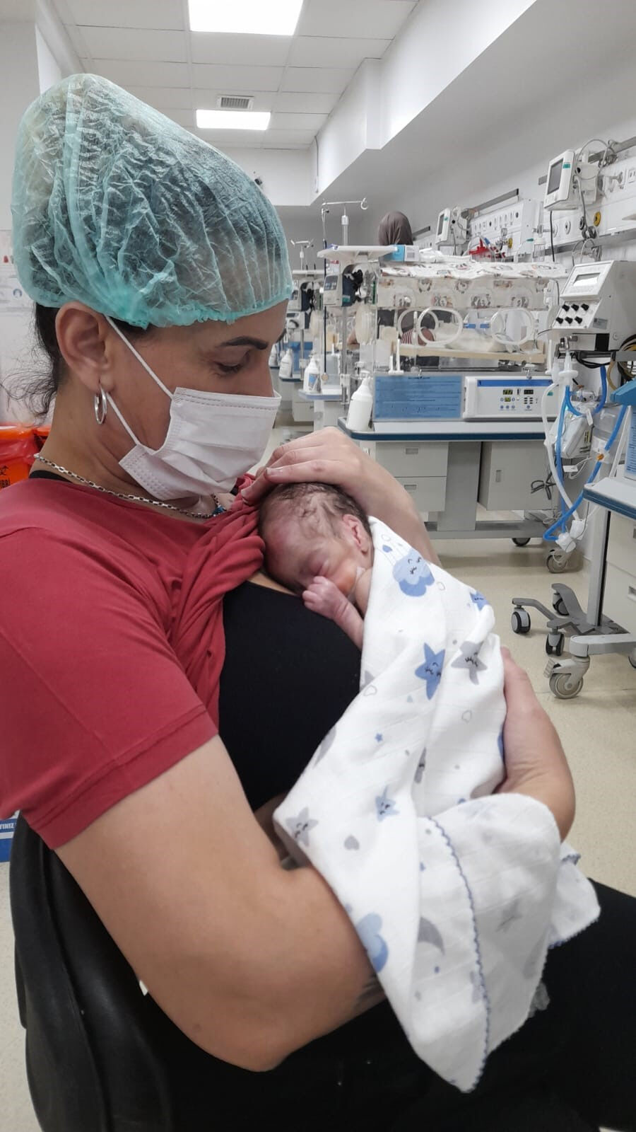 'Yenidoğan' skandalına adı karışan hastanede 4'üz bebeğin 3'ü can verdi, biri ise... - 3. Resim