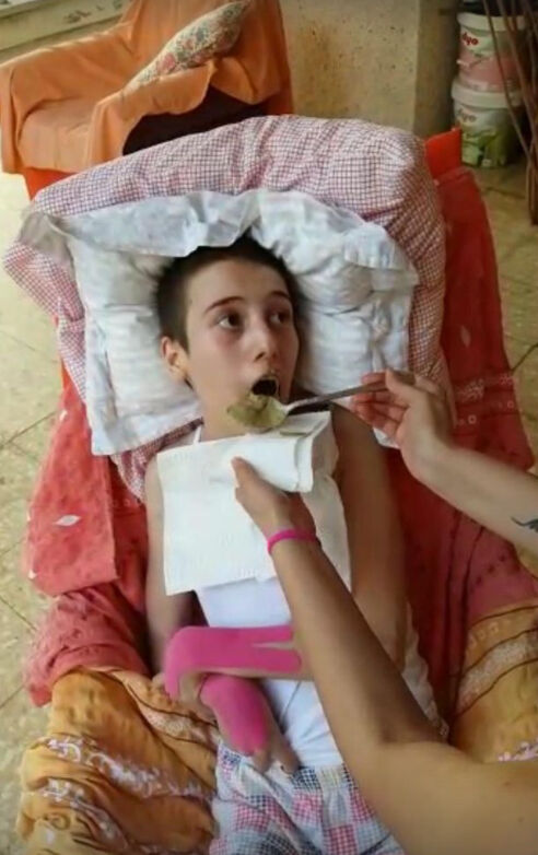 Aleyna Kalaycıoğlu 'Hesabını soracağım' diyerek engelli kardeşi hakkındaki tüm gerçekleri anlattı - 3. Resim