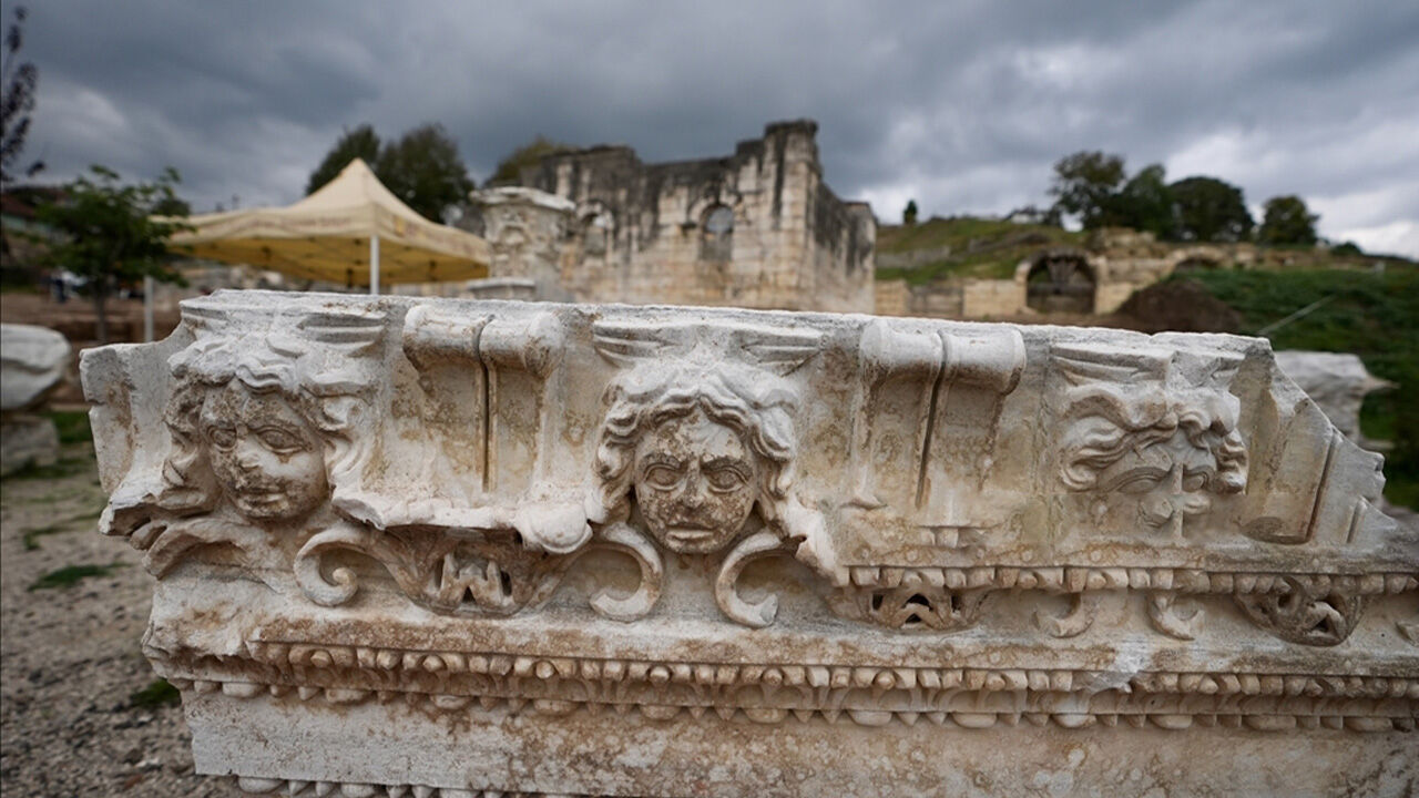 Batı Karadeniz'in 10 bin kişilik tiyatrosu: Prusias ad Hypium Antik Kenti - 1. Resim