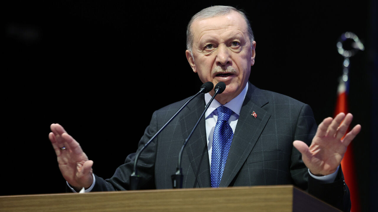 Cumhurbaşkanı Erdoğan'dan önemli açıklamalar: FETÖ'nün sonu, iblisler gibi onursuz bir ölüm oldu Cumhurbaşkanı Erdoğan'dan önemli açıklamalar: FETÖ'nün sonu, iblisler gibi onursuz bir ölüm oldu - 4. Resim