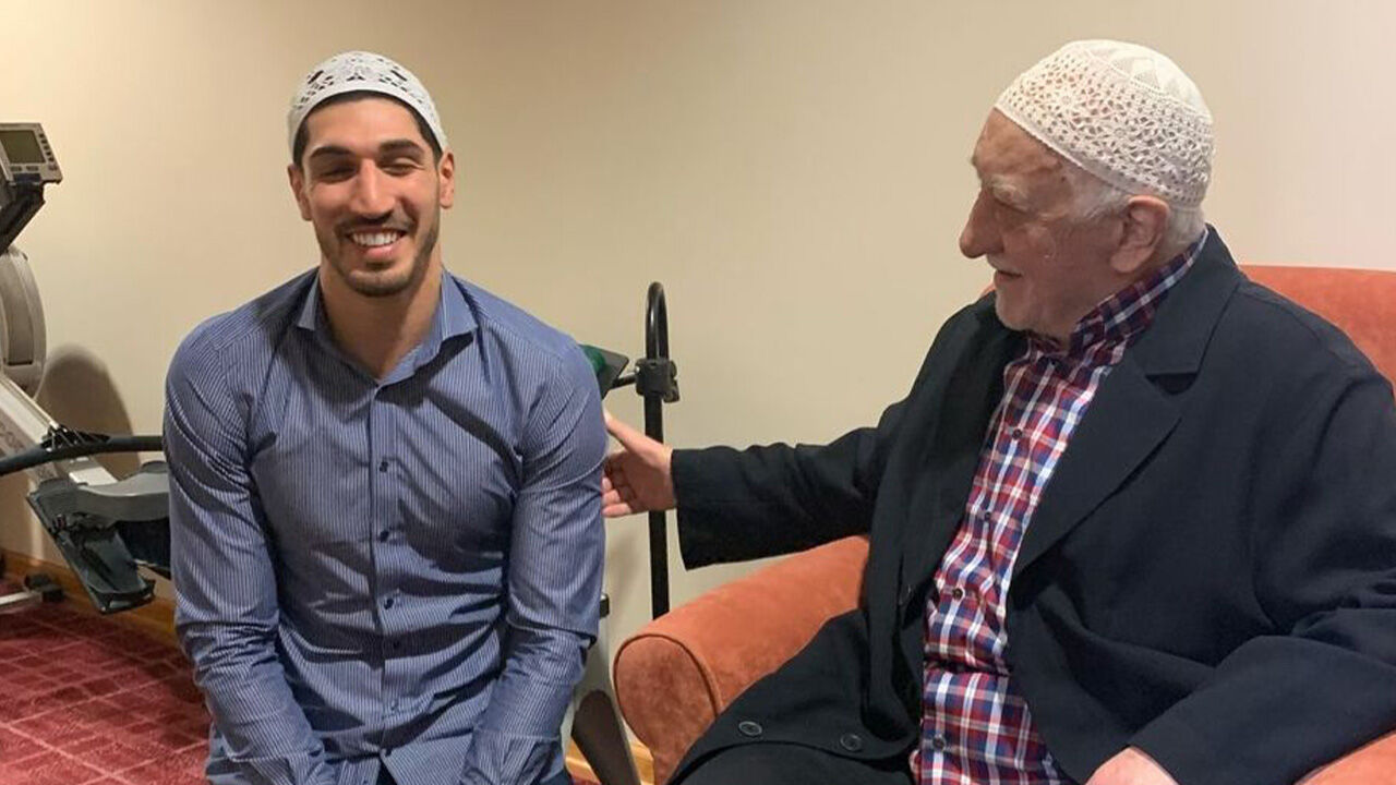 FETÖ'cü Enes Kanter Fetullah Gülen'in ardından paylaştı!  Enes Kanter Fetullah Gülen'in ardından paylaştı!