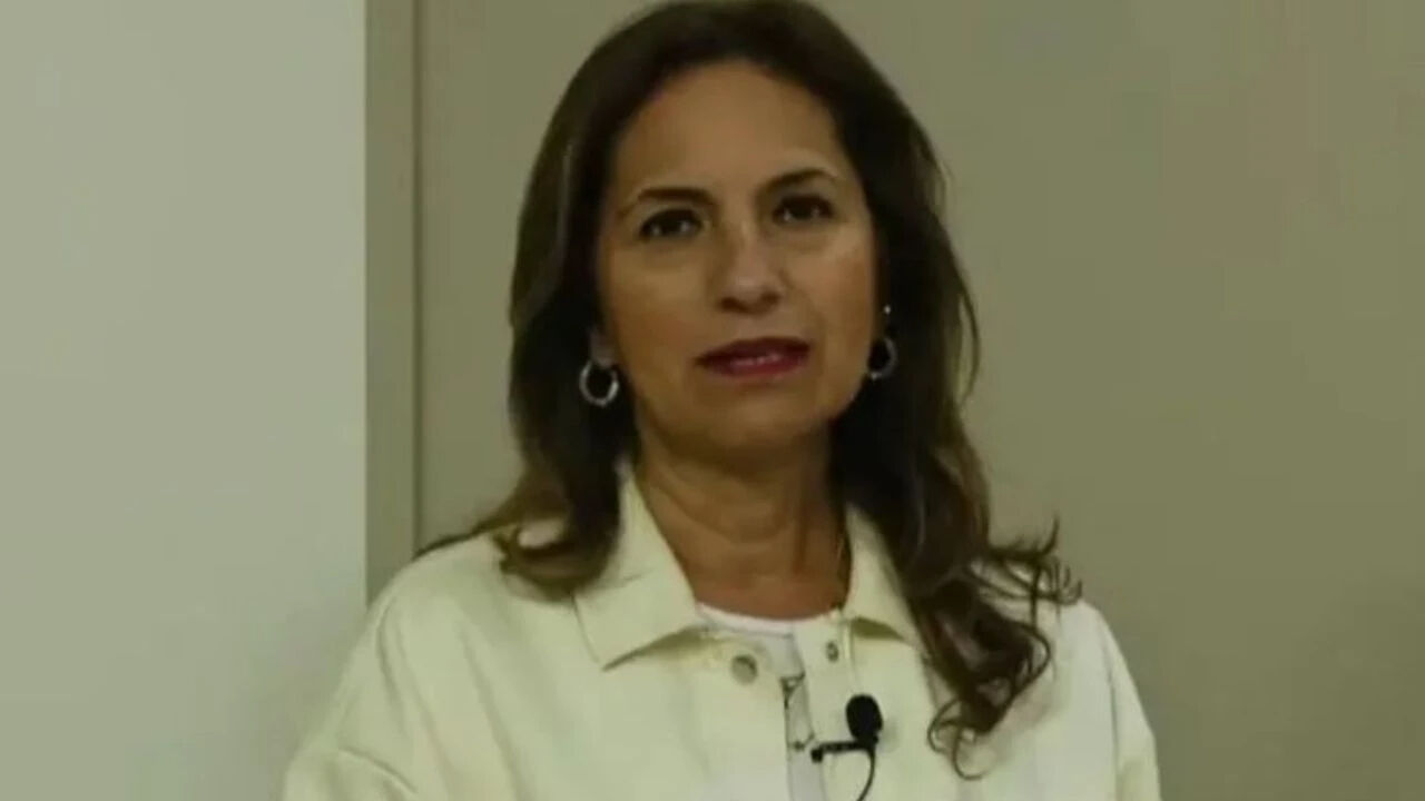 Fetullah Gülen için "Mekanı cennet olsun" ifadesine açıklamada bulundu: Aysın Komitgan kimdir? - 2. Resim