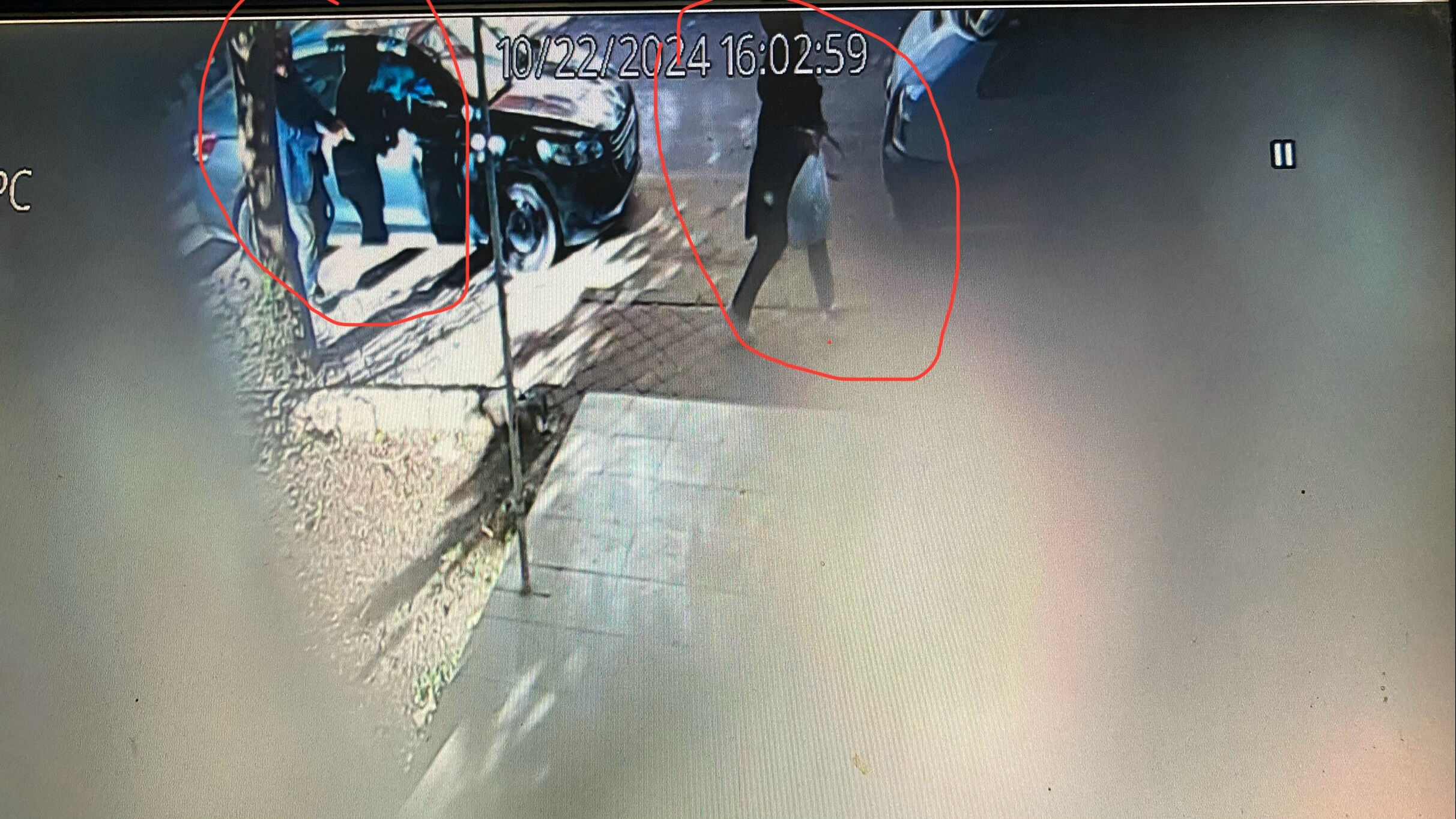 Kovaladığı eski eşini kurşun yağdırarak katletti! Vahşet anları saniye saniye kameralarda Kovaladığı eski eşini kurşun yağdırarak katletti! O anlar saniye saniye kameralarda - 2. Resim