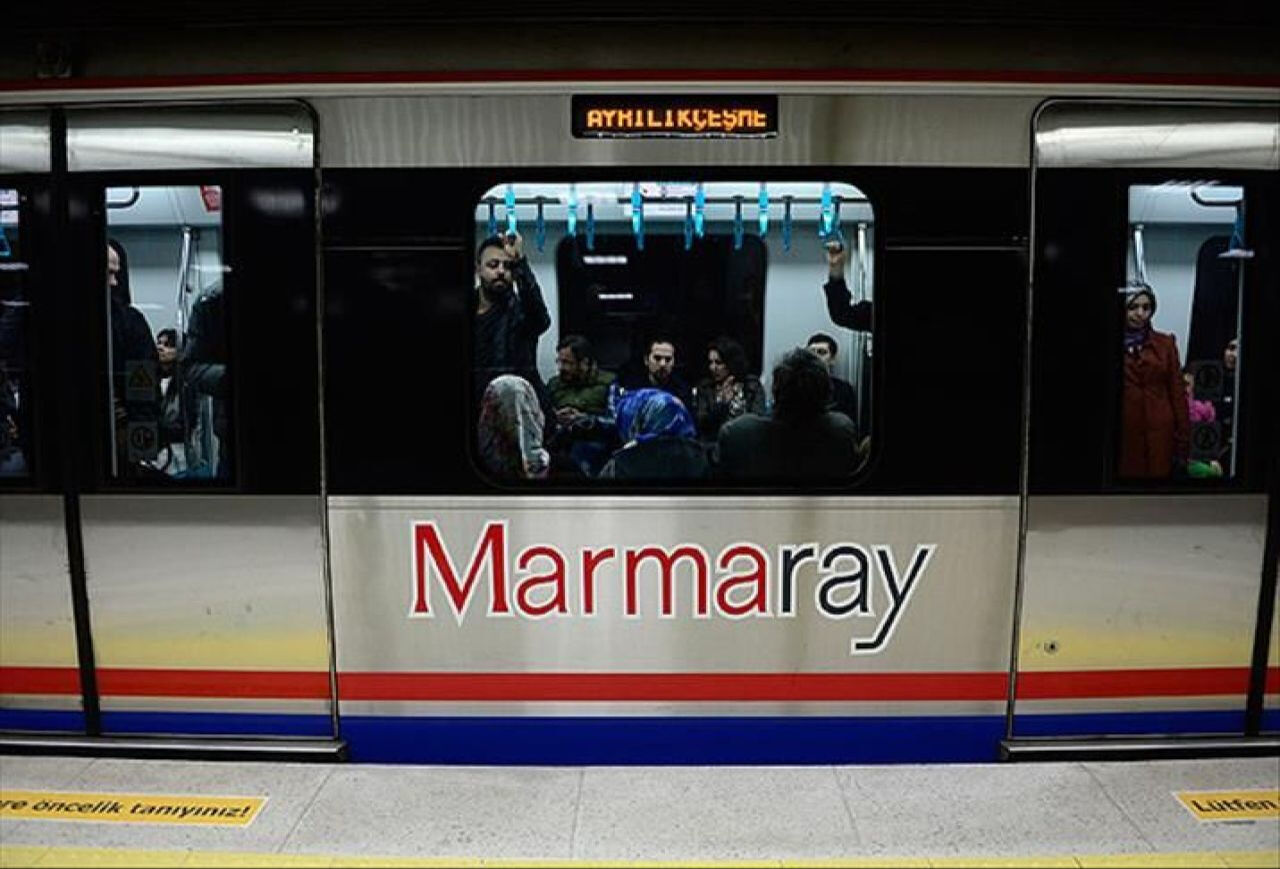 Marmaray seferlerinde aksama yaşanıyor - 1. Resim