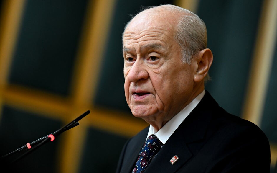 PKK elebaşına seslendi! Öcalan Meclis'te konuşsun diyen kim? PKK elebaşına seslendi! Öcalan Meclis'te konuşsun diyen kim? - 1. Resim