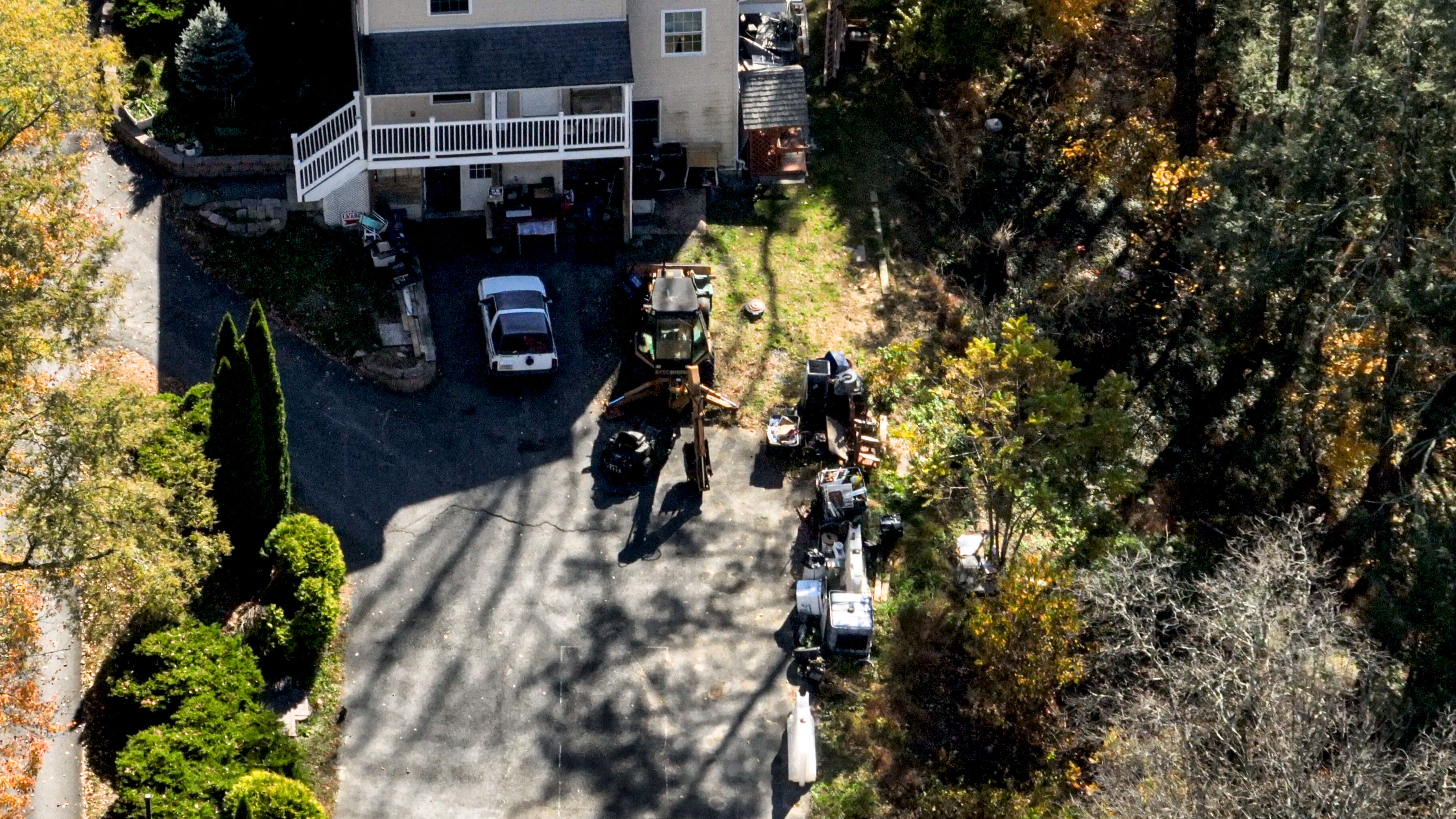 Teröristbaşı Fetullah Gülen'in mezarını kazacak! Pensilvanya'daki çiftliğe iş makinesi getirildi - 2. Resim