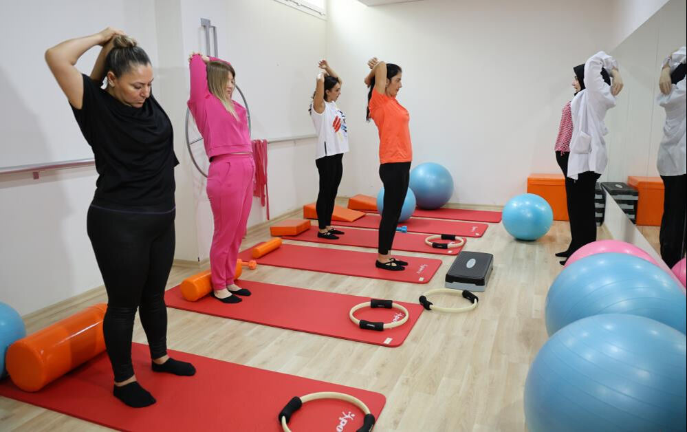 Adana'daki çocuk eğitiminde babalar da 'hamile' oluyor - 5. Resim