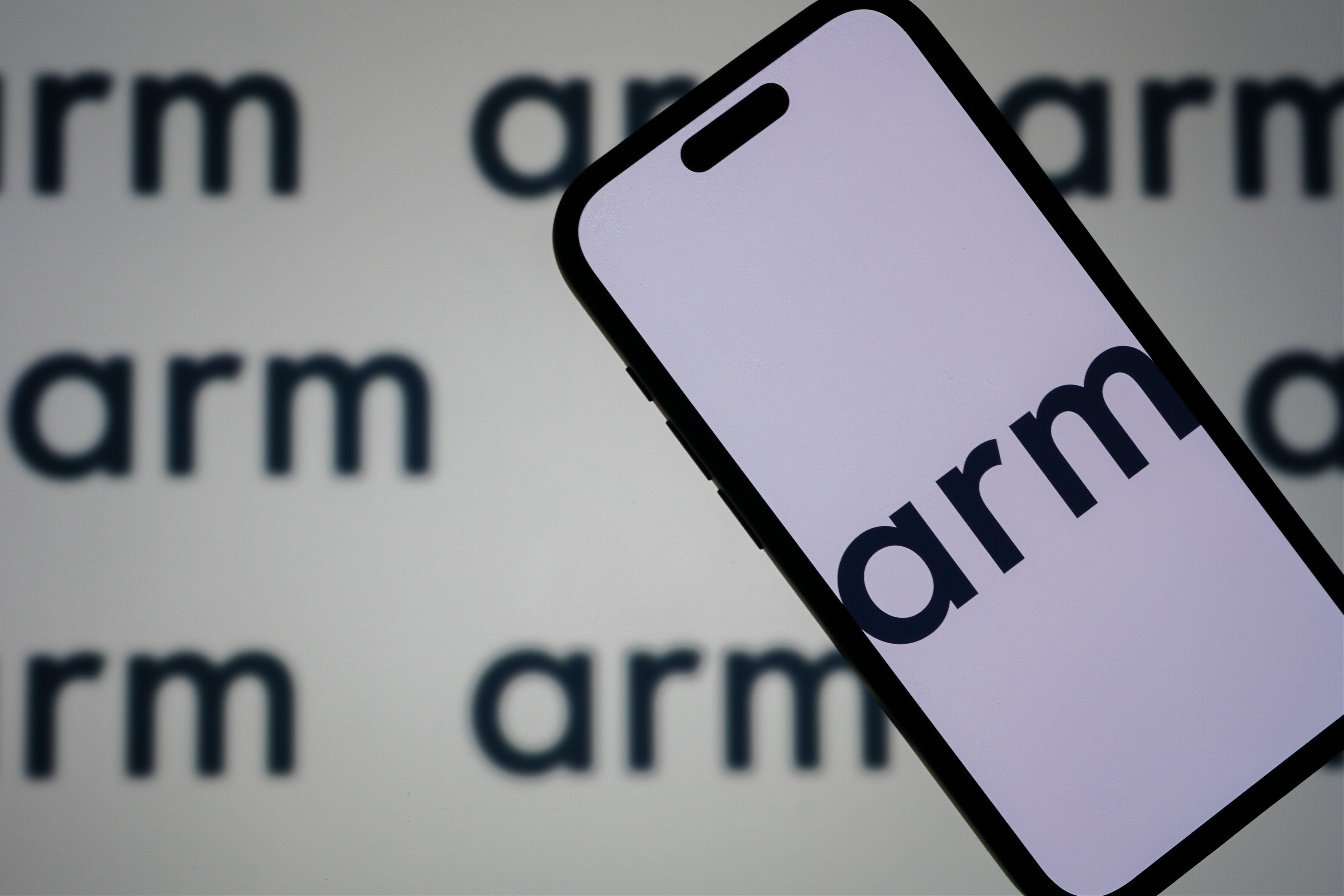 ARM, Qualcomm'un lisansını iptal etti! Şirkete 60 gün süre verildi... ARM, Qualcomm'un lisansını iptal etti! Şirkete 60 gün süre verildi... - 1. Resim