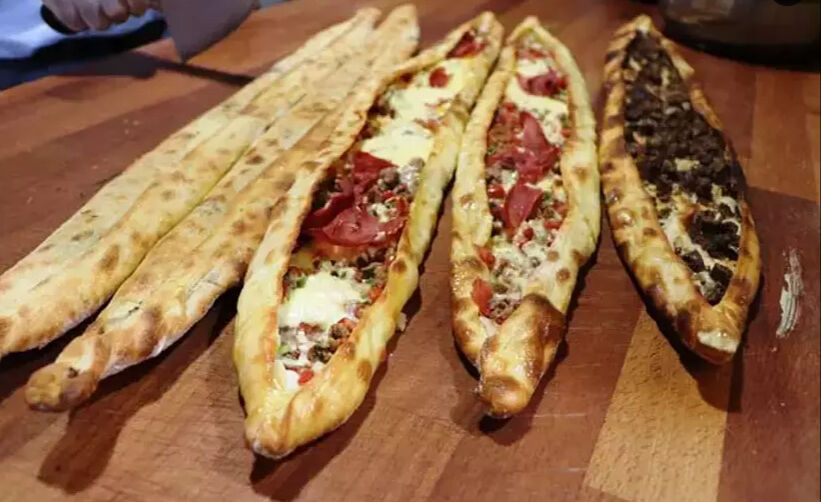 Bafra pidesi kategorileri yerle bir etti! Dünyanın en iyi iki turtası da Samsun’dan seçildi - 3. Resim