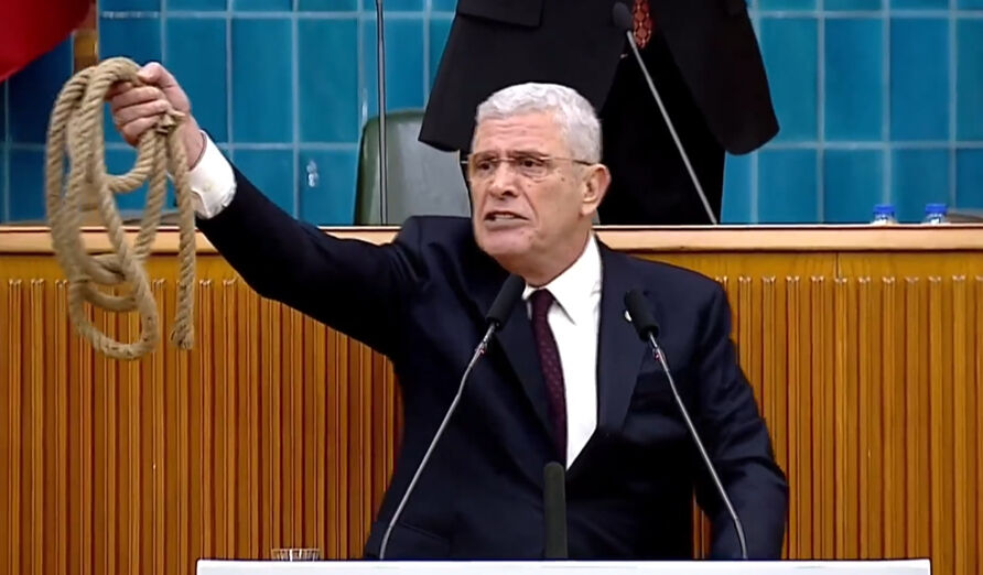 Müsavat Dervişoğlu urgan fırlattı, Bahçeli İyi Parti Genel Merkezi'ni aradı: Bana gönderin - 2. Resim