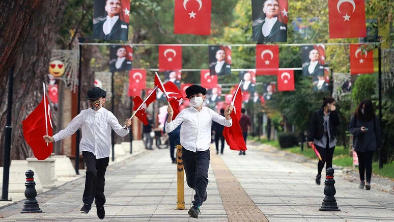 29 Ekim kutlamaları iptal mi oldu? Gözler MEB ve Belediyelere çevrildi  - 3. Resim