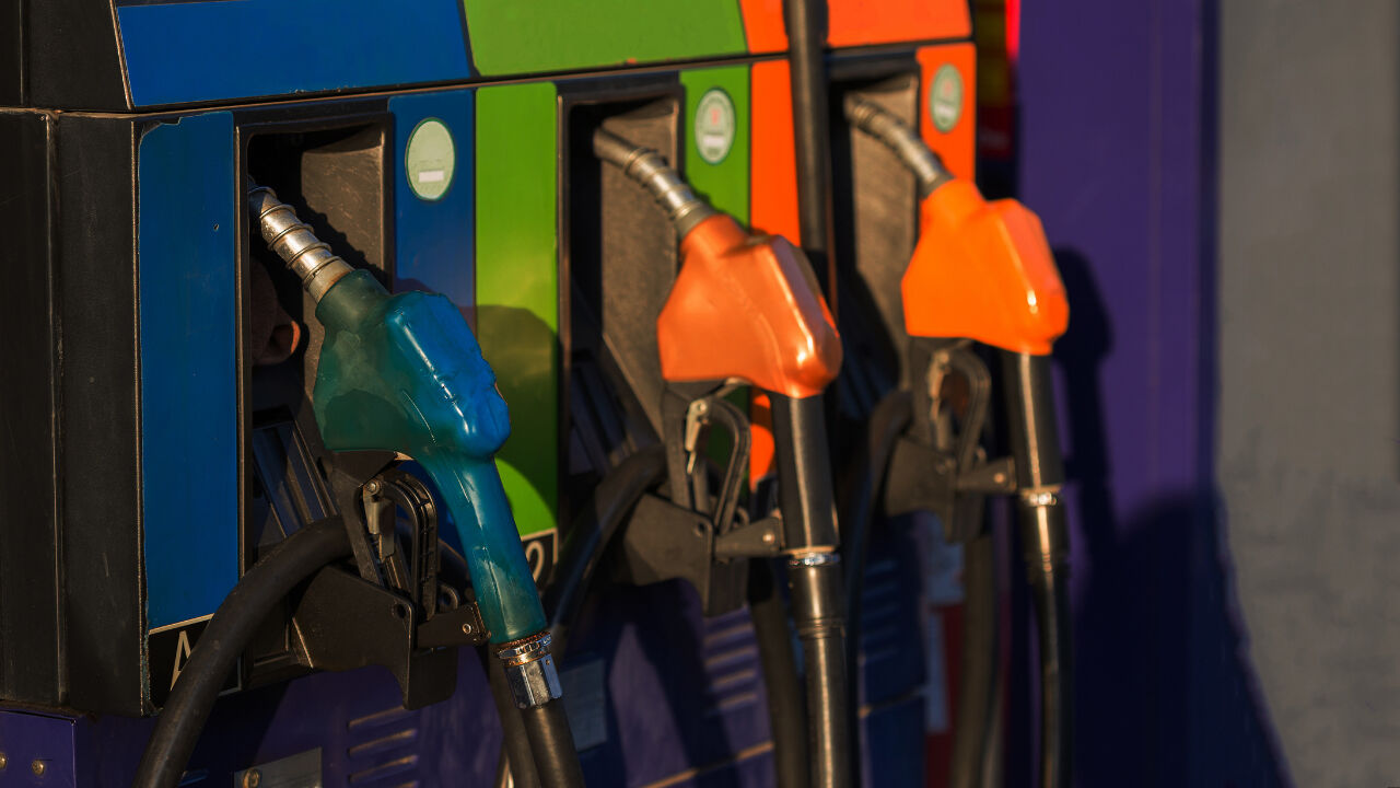 Akaryakıt fiyatları güncelleniyor! Benzine zam ne zaman gelecek? Akaryakıt fiyatları güncelleniyor! Benzine zam ne zaman gelecek? - 2. Resim