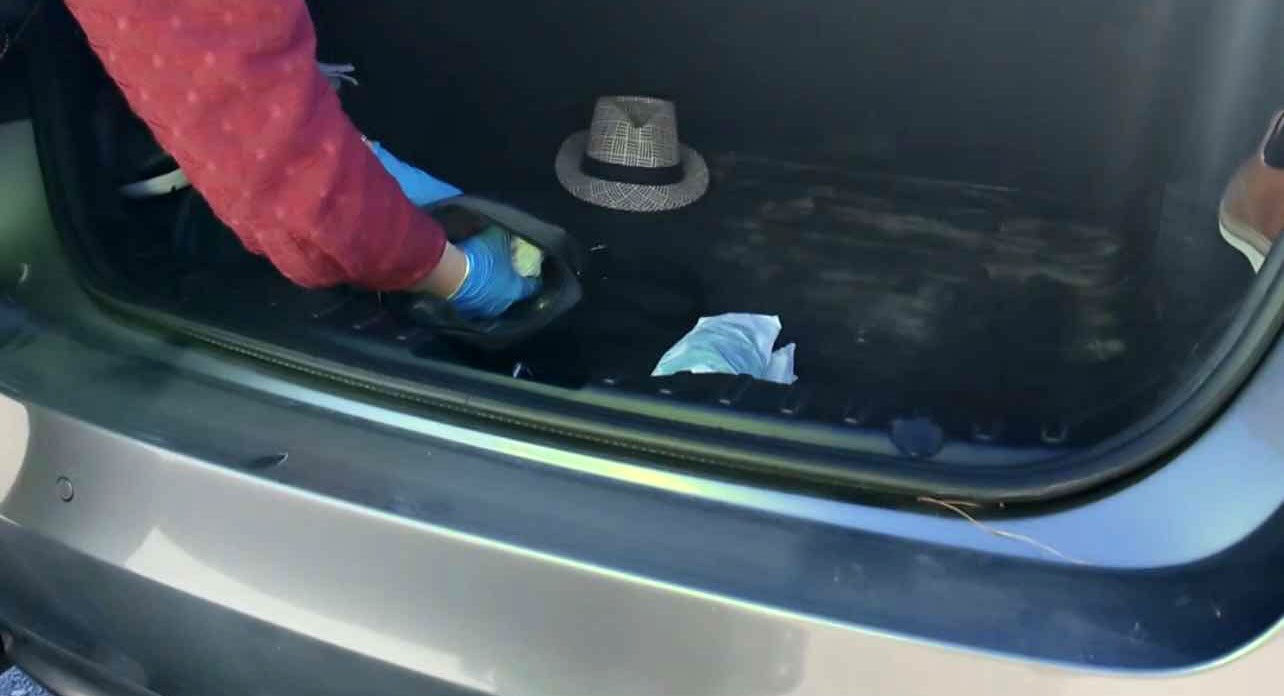 Bagajdan çil çil altınlar çıktı! Osmaniye'deki operasyonda 6 milyon 500 bin lira ele geçirildi Bagajdan çil çil altınlar çıktı! Osmaniye'deki operasyonda 6 milyon 500 bin lira ele geçirildi - 1. Resim