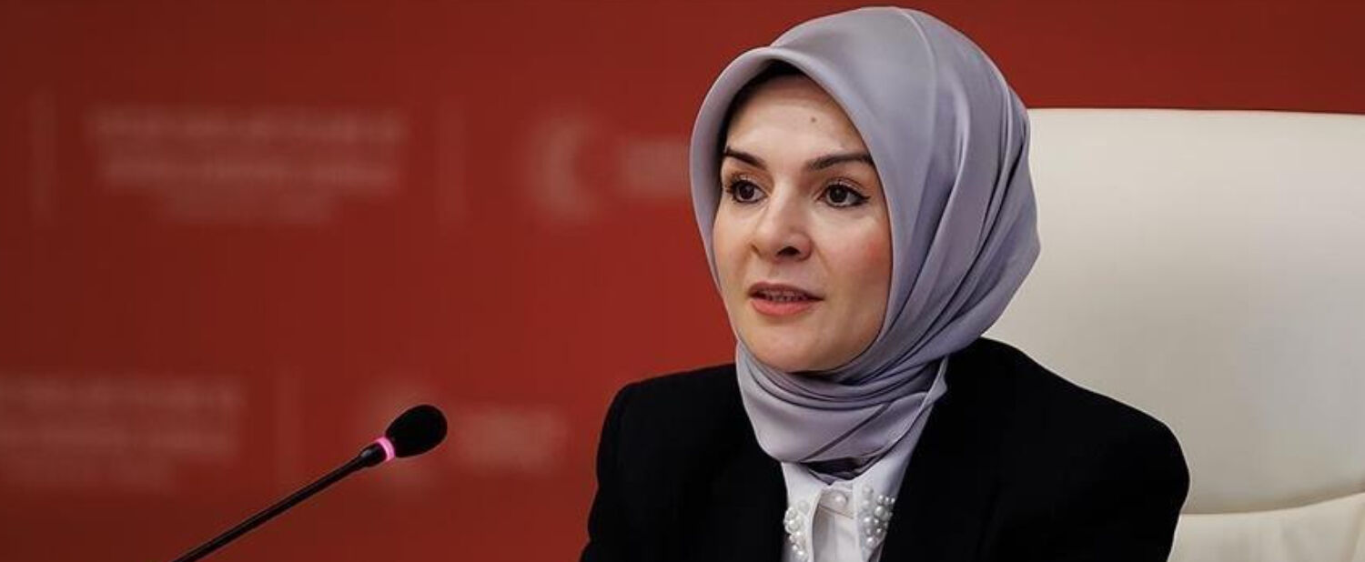 Bakan Mahinur Özdemir Göktaş'ın aracı şehit cenazesinden dönerken kaza yaptı - 1. Resim