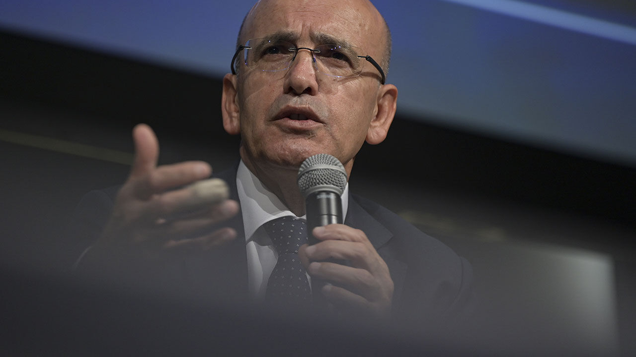 Bakan Şimşek'ten milyonları ilgilendiren asgari ücret açıklaması Bakan Şimşek'ten milyonları ilgilendiren asgari ücret açıklaması - 2. Resim