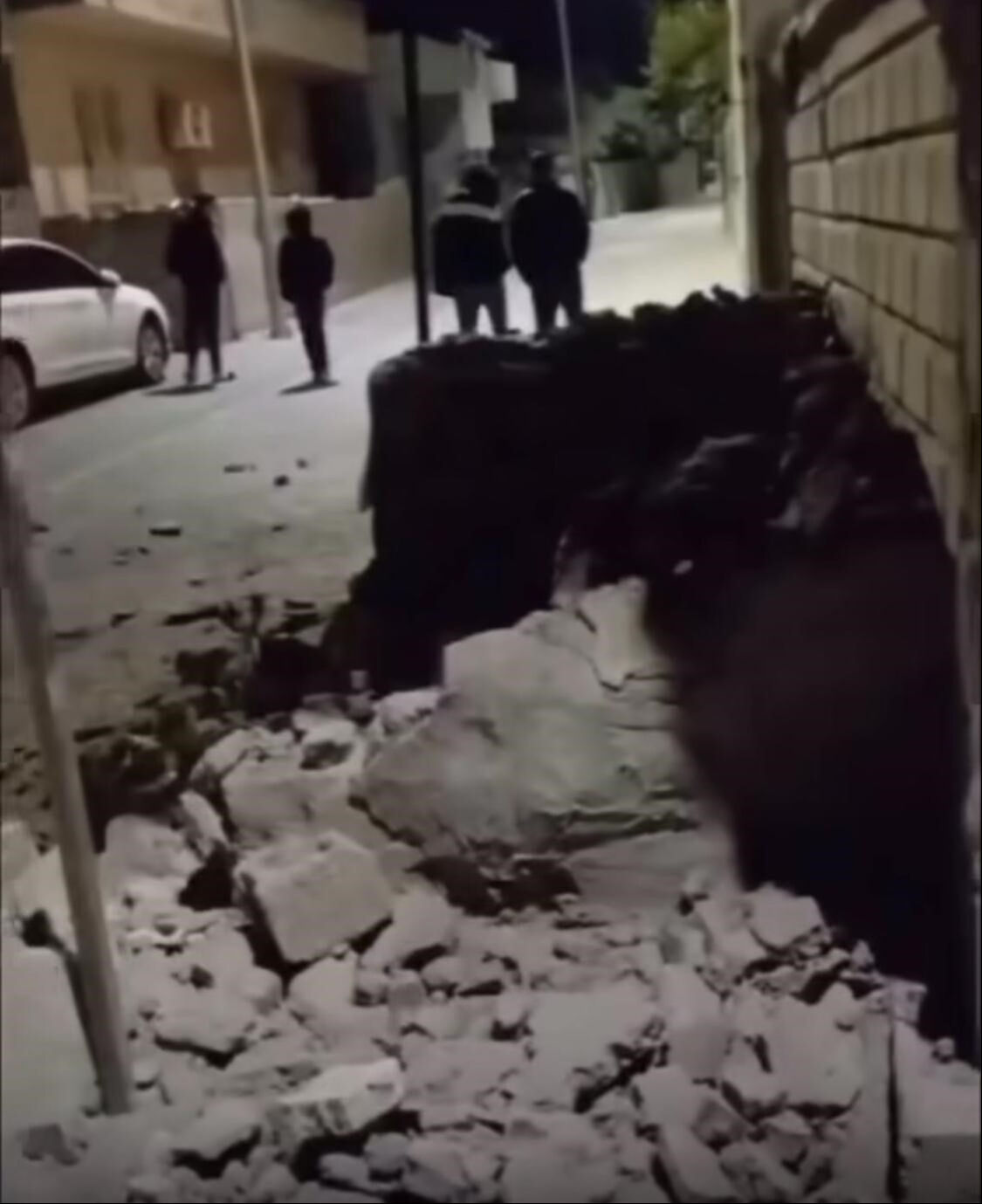 Batman'da gece saatlerinde tandır patladı! Korku dolu anlar yaşandı - 1. Resim