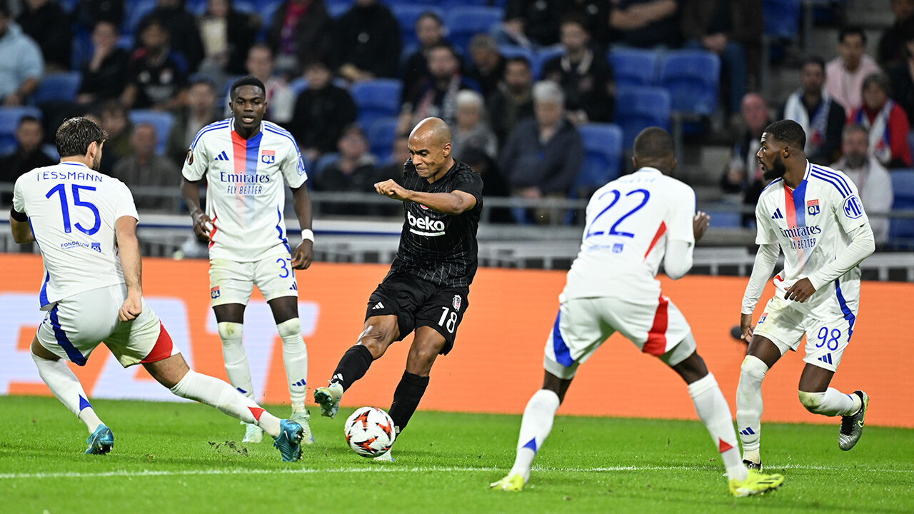 Beşiktaş Fransa'da Lyon deplasmanında! Hedef Avrupa'da ilk galibiyet... - 3. Resim