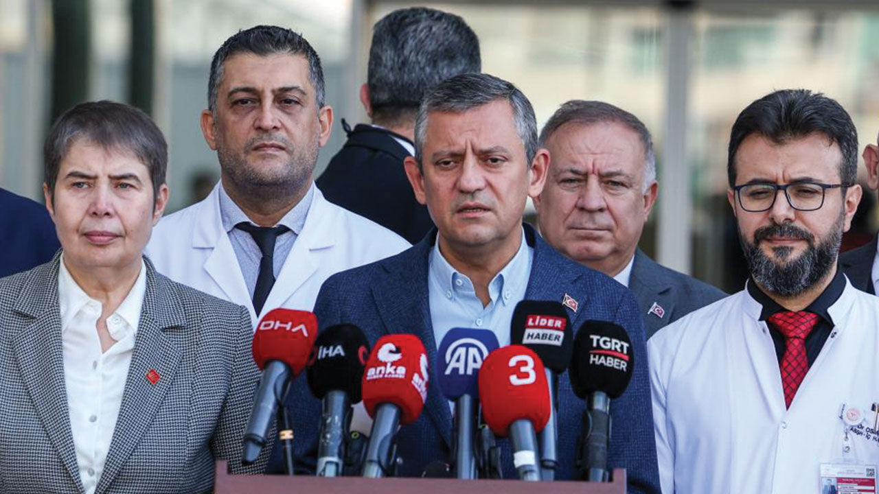 CHP lideri Özgür Özel'den şehit cenazelerinde birlik ve beraberlik mesajı: Teslim olmayacağız - 2. Resim