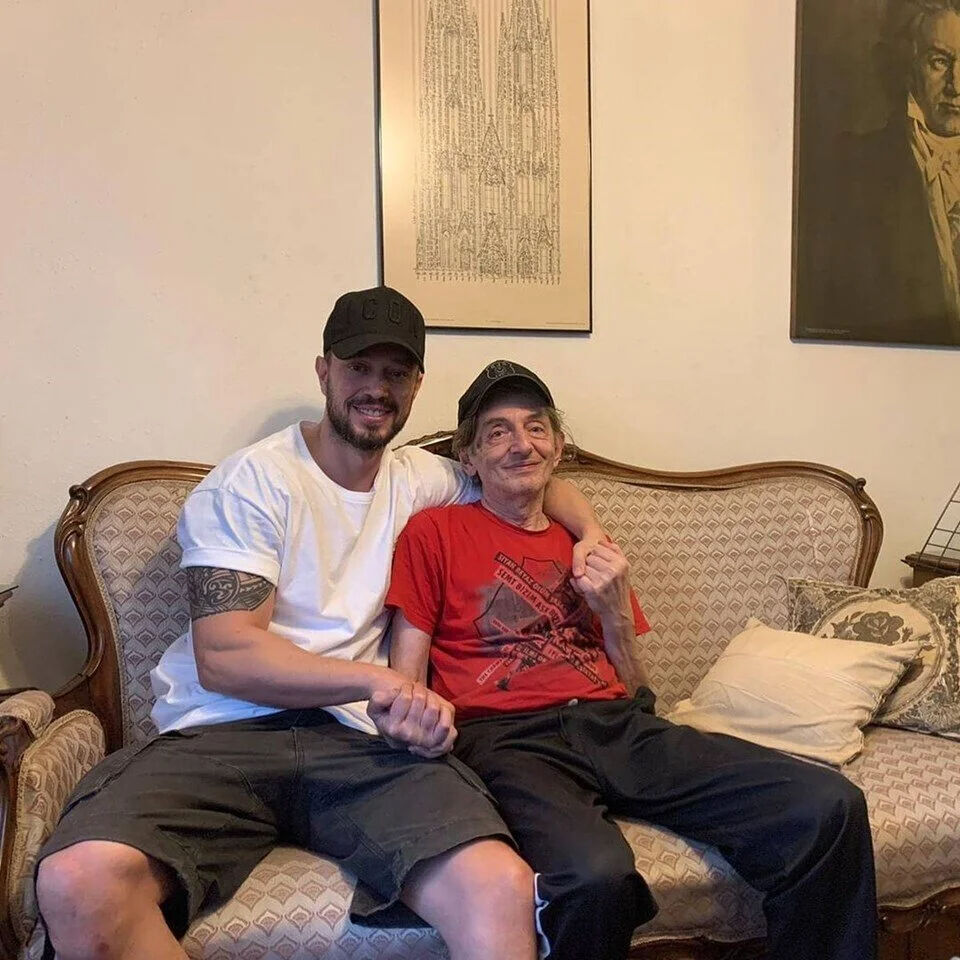 Faris Akarsu'dan kötü haber! Hayatını kaybetti - 2. Resim