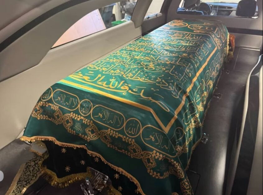 FETÖ elebaşı Fetullah Gülen'in cenazesi düzenlendi! Hainin cesedi için VIP araç kullanıldı - 3. Resim