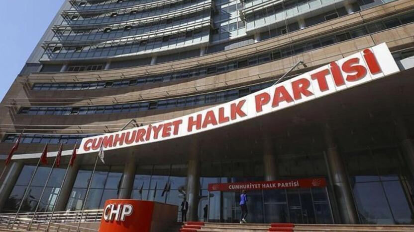 Özgür Özel doğu turunu iptal etti, TUSAŞ saldırısı nedeniyle CHP'yi topladı Özgür Özel doğu turunu iptal etti, TUSAŞ saldırısı nedeniyle CHP'yi topladı - 1. Resim