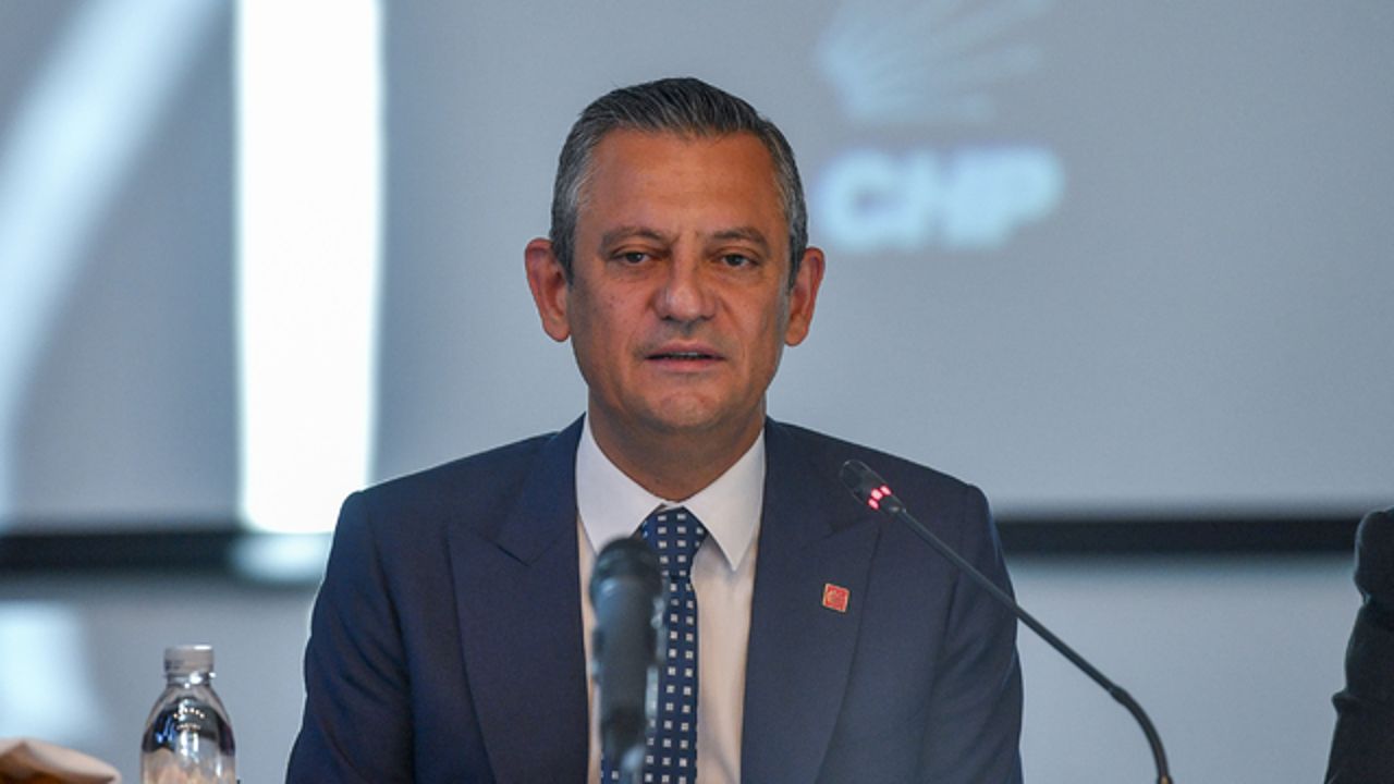 Özgür Özel doğu turunu iptal etti, TUSAŞ saldırısı nedeniyle CHP'yi topladı  | Türkiye Gazetesi