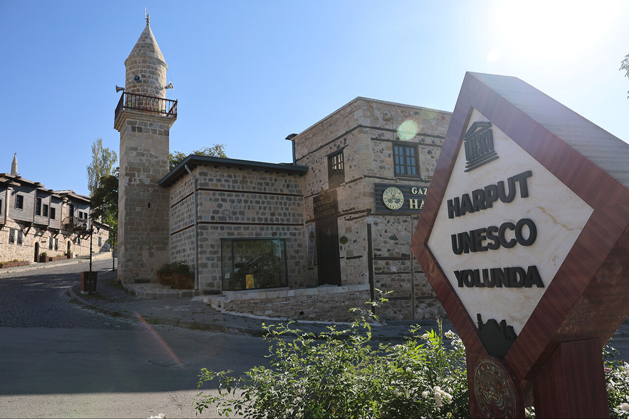 Pisa Kulesi'nden daha eğri! UNESCO listesindeki tarihi Harput Mahallesi depremlere rağmen ayakta - 2. Resim