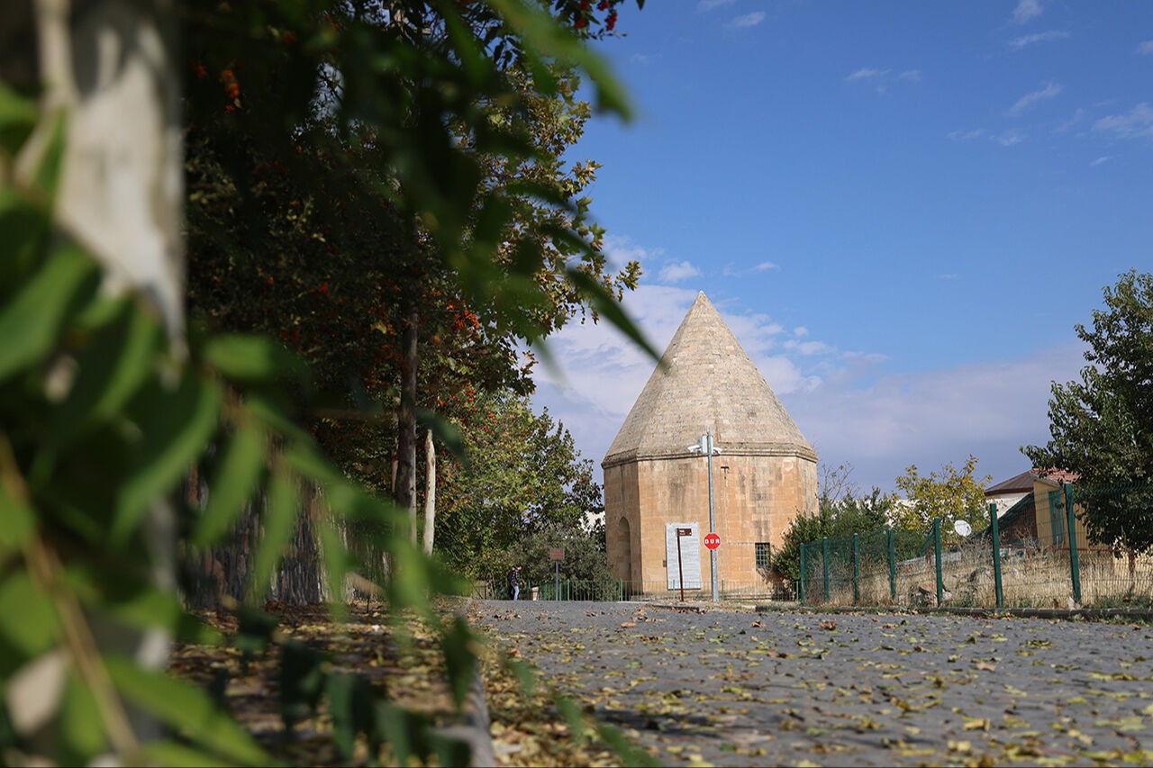 Pisa Kulesi'nden daha eğri! UNESCO listesindeki tarihi Harput Mahallesi depremlere rağmen ayakta - 7. Resim