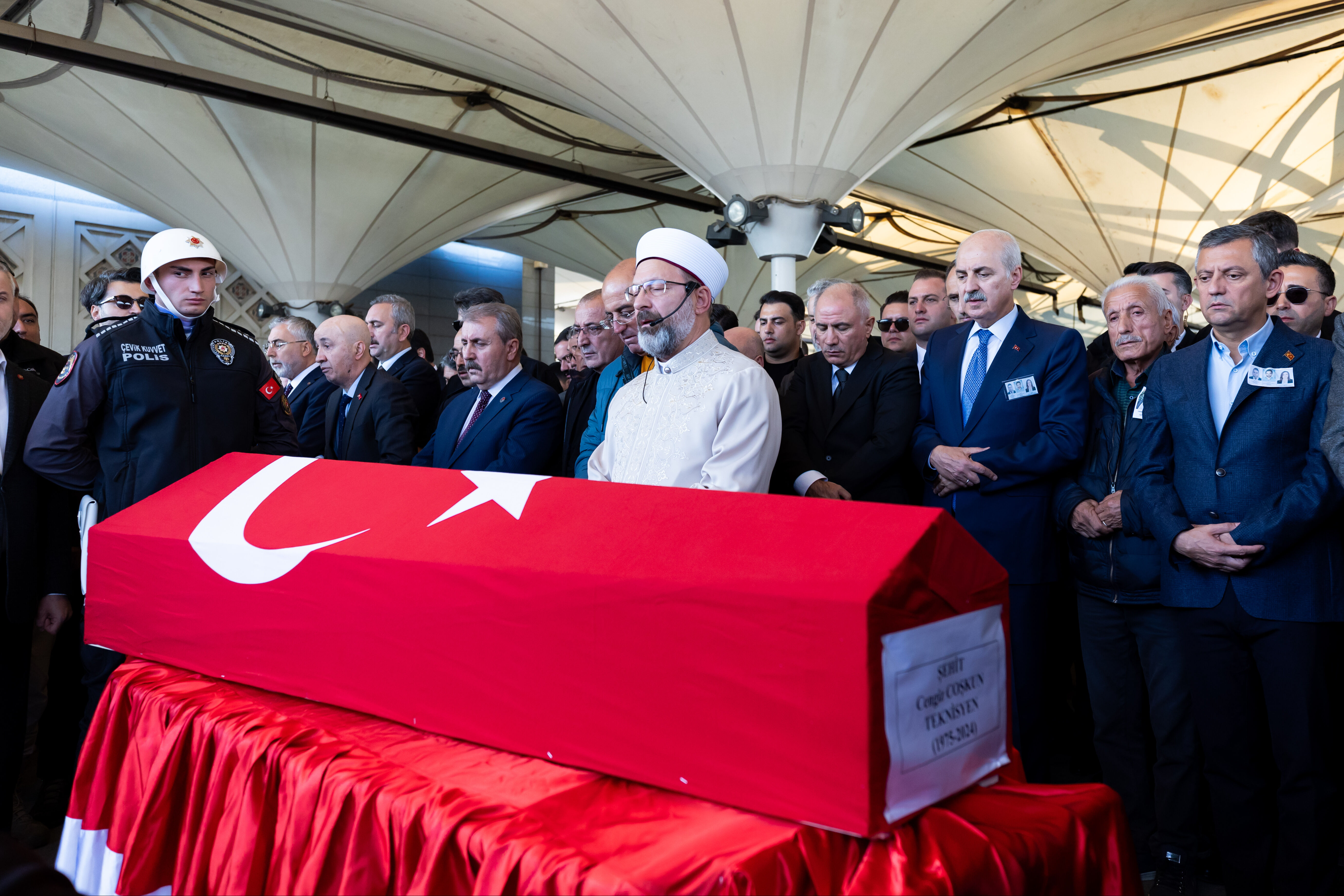TBMM'de TUSAŞ saldırısına sert kınama! Tezkere kabul edildi, ağır bedel ödetilecek - 1. Resim
