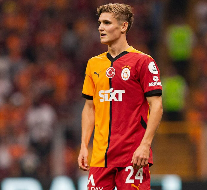 Elias Jelert fiyaskosu sonrası yeni rota İtalya! Galatasaray'ın Milan'ın sağ beki Davide Calabria'nın peşinde - 1. Resim