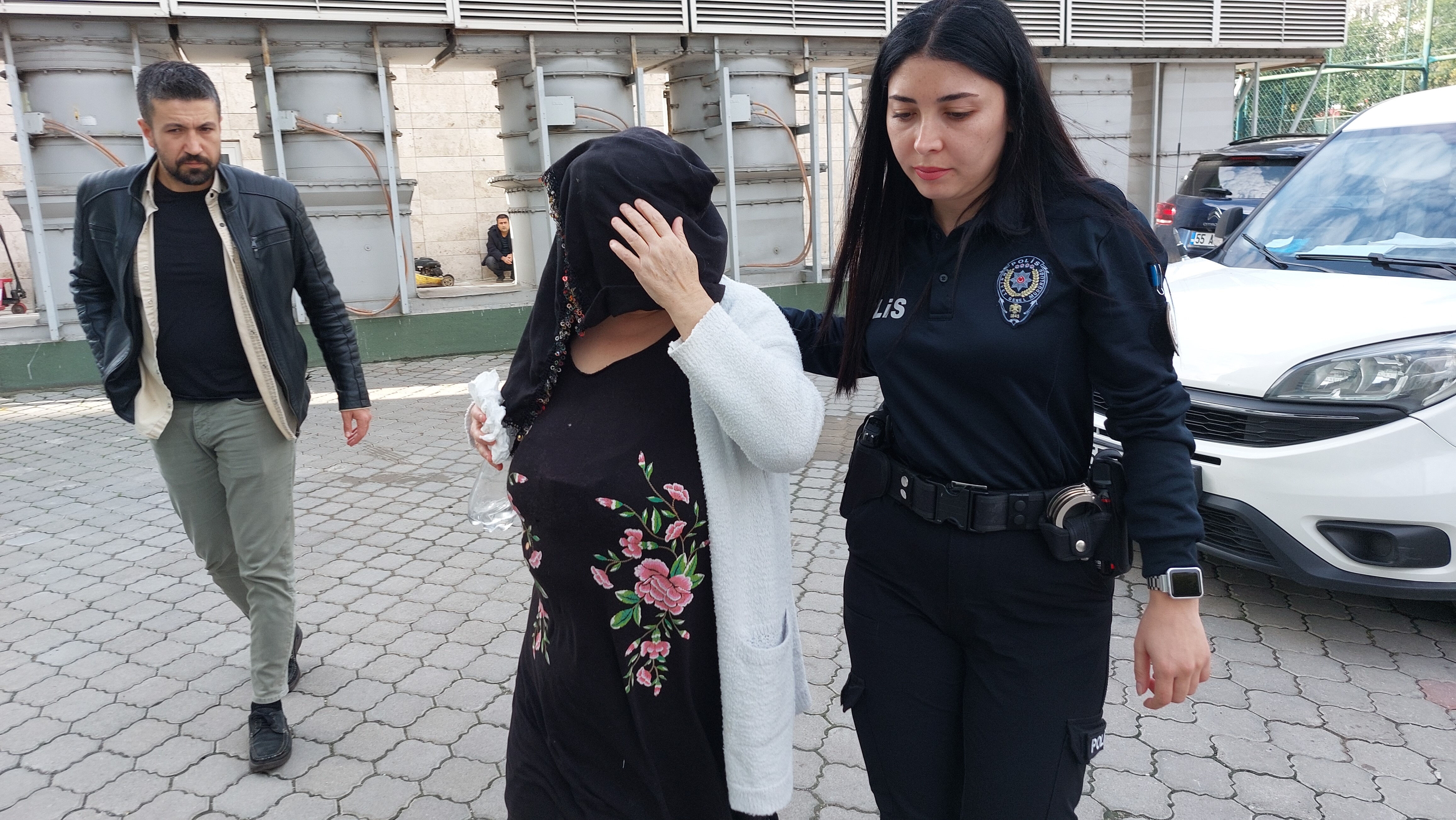 Gasp suçuyla göz altına alınan kadın suç makinesi çıktı - 1. Resim