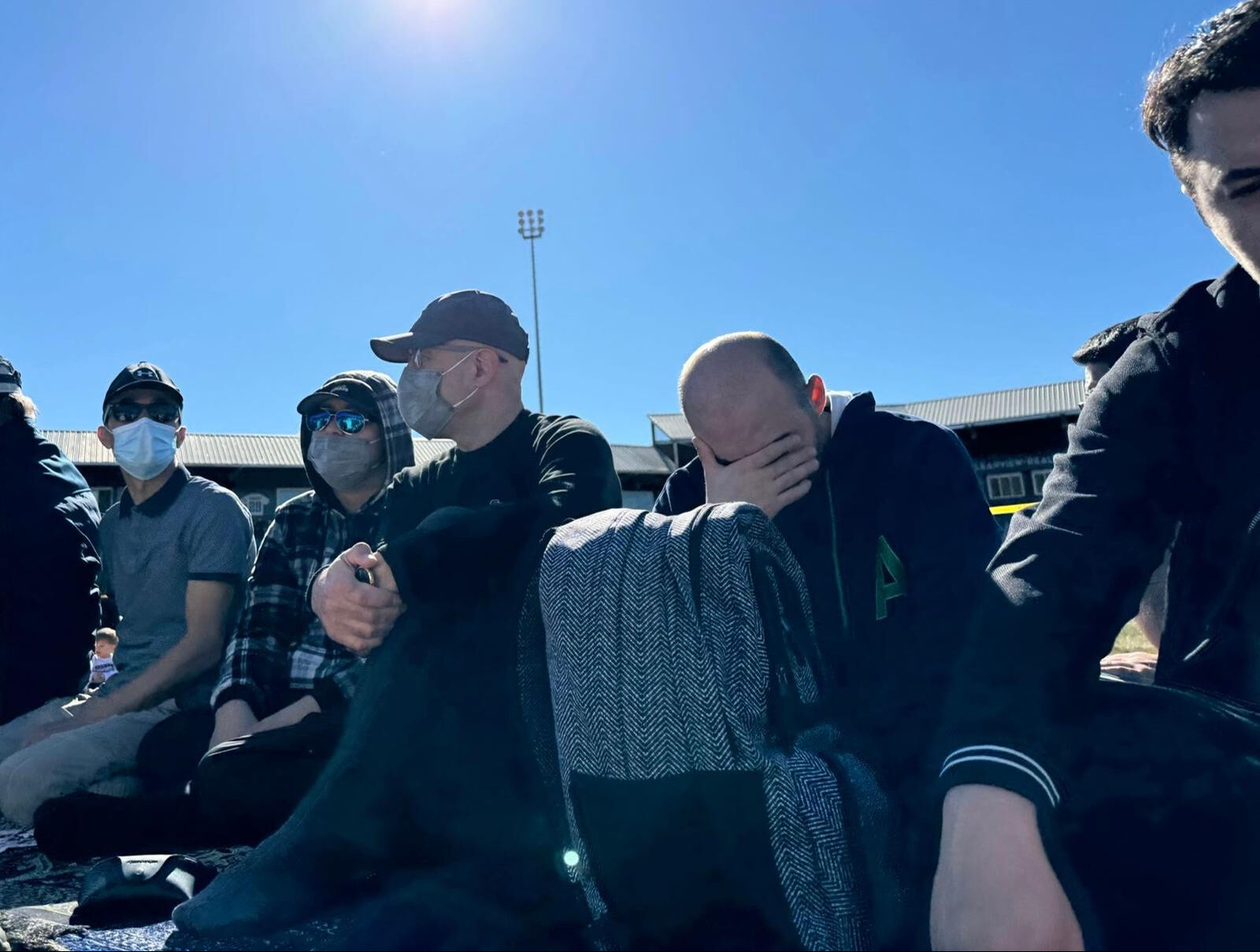 Hain FETÖ'cülerin Fetullah Gülen'in cenazesinde 'helikopter' paniği: ABD'nin olduğunu öğrenince rahatladılar Hain FETÖ'cülerin Fetullah Gülen'in cenazesinde 'helikopter' paniği: ABD'nin olduğunu öğrenince rahatladılar - 2. Resim