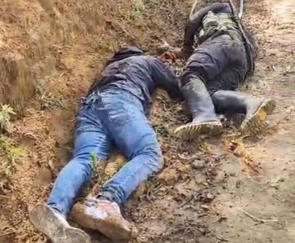 Meksika'daki kartel savaşına polis müdahale etti! Her yer ceset doldu Meksika'daki kartel savaşına polis müdahale etti! Her yer ceset doldu - 1. Resim