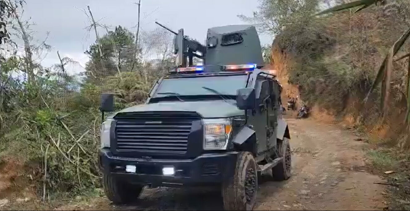 Meksika'daki kartel savaşına polis müdahale etti! Her yer ceset doldu Meksika'daki kartel savaşına polis müdahale etti! Her yer ceset doldu - 3. Resim