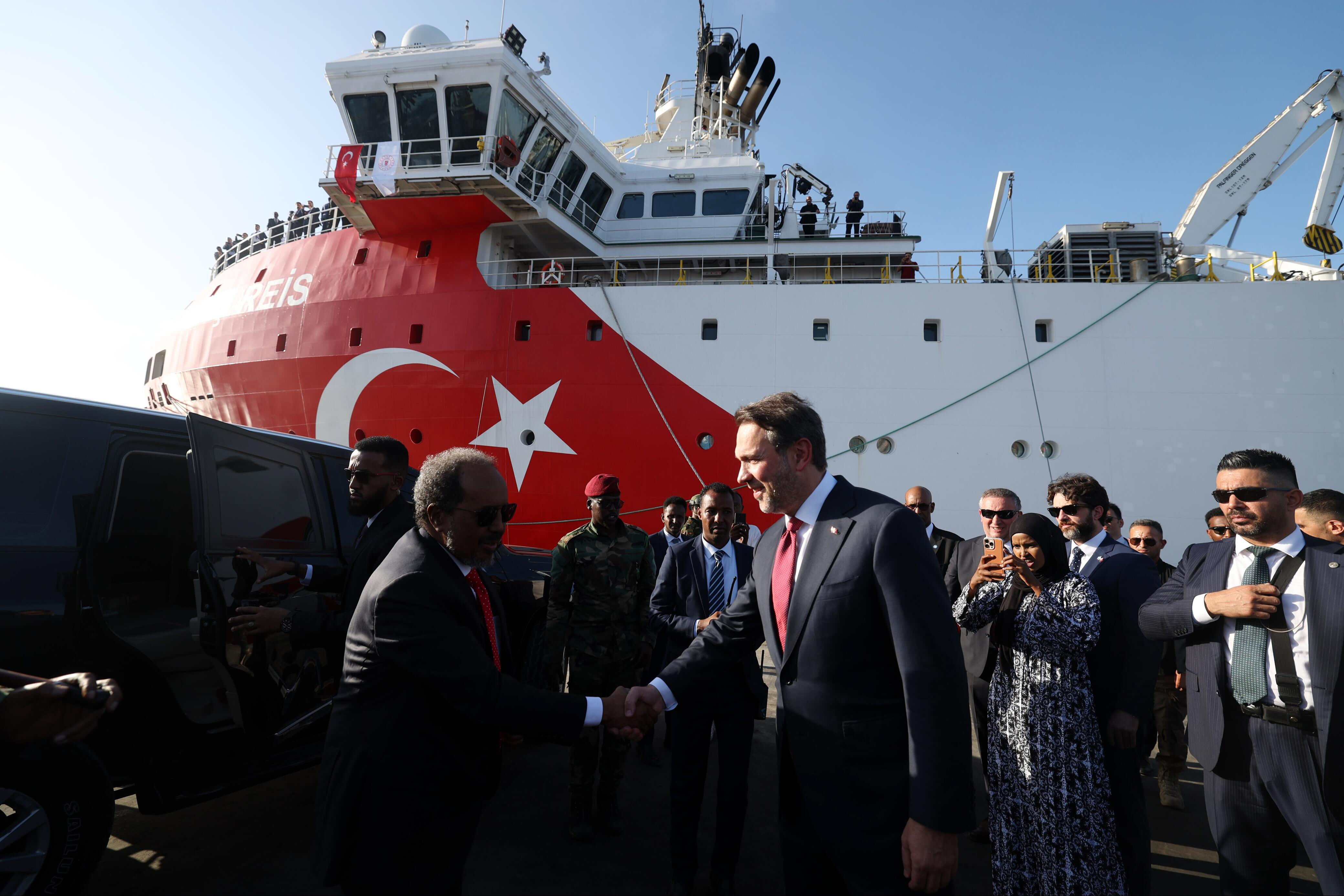 Somali Cumhurbaşkanı, Oruç Reis'in ülkesine gelişini tarihi olarak nitelendirdi - 1. Resim