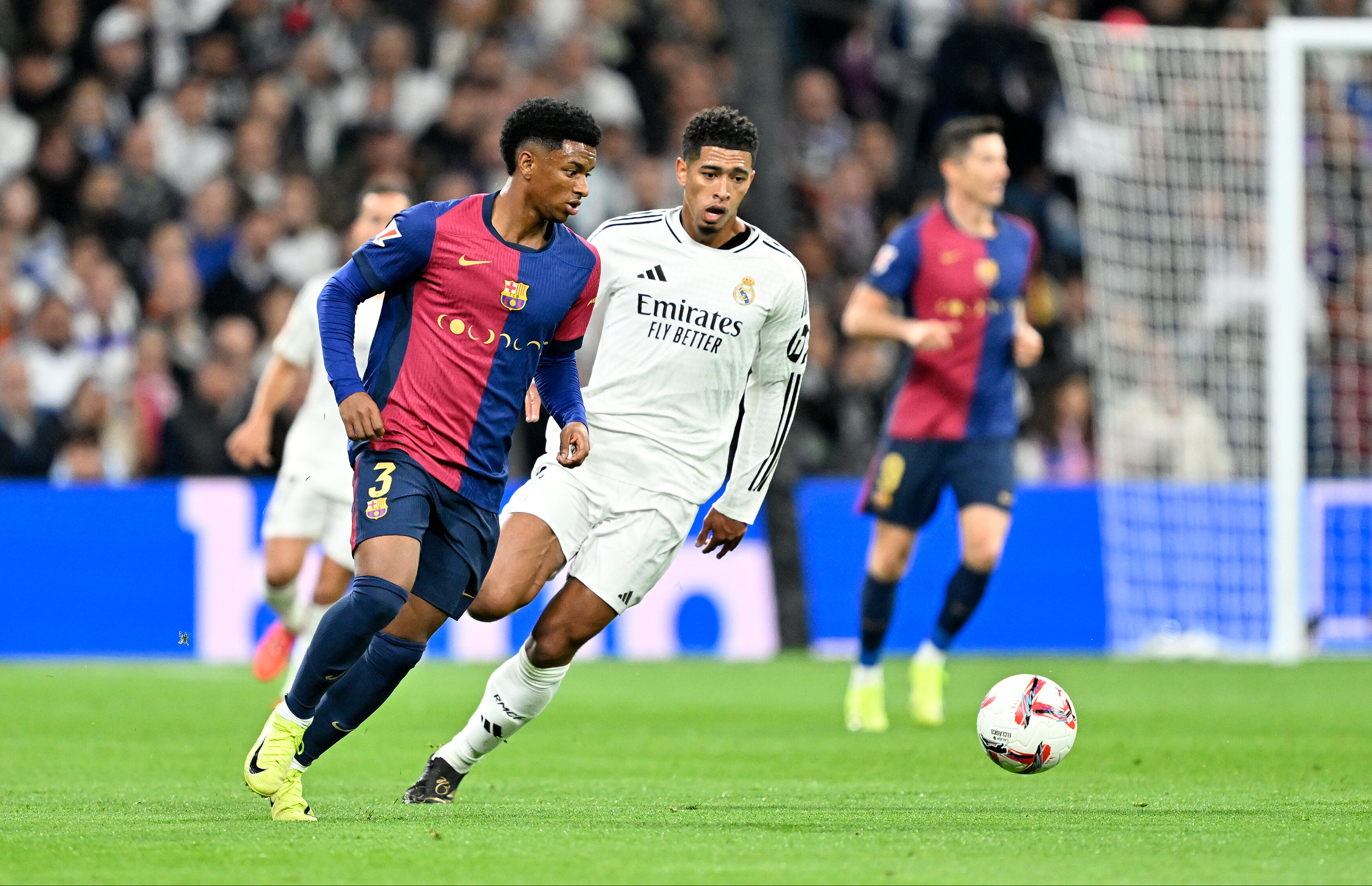 El Clasico'da tarihi Barcelona galibiyeti - 2. Resim