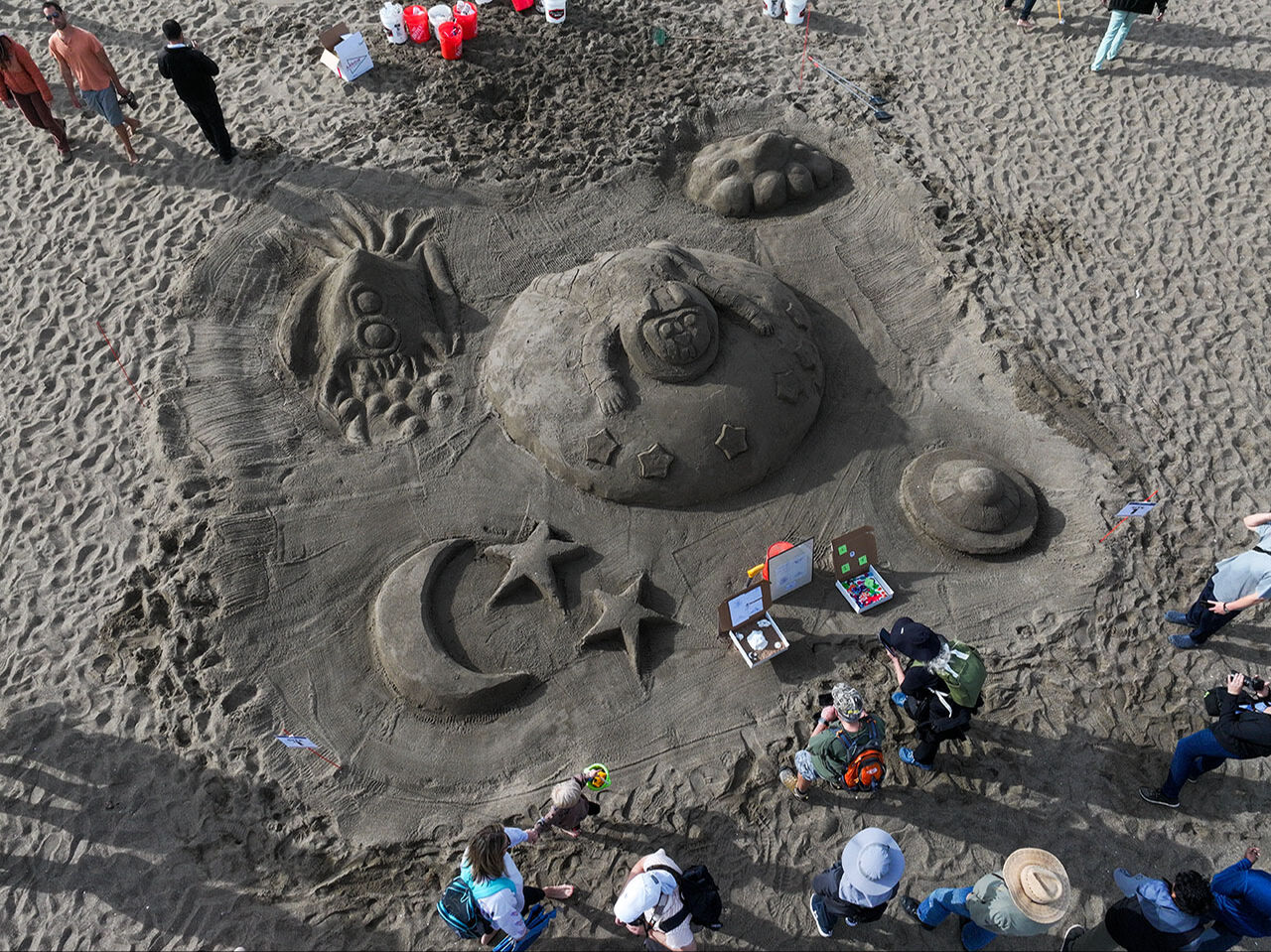 8500 öğrenciye kumdan destek! San Francisco'daki bu yarışma eğitime destek sağlıyor - 12. Resim