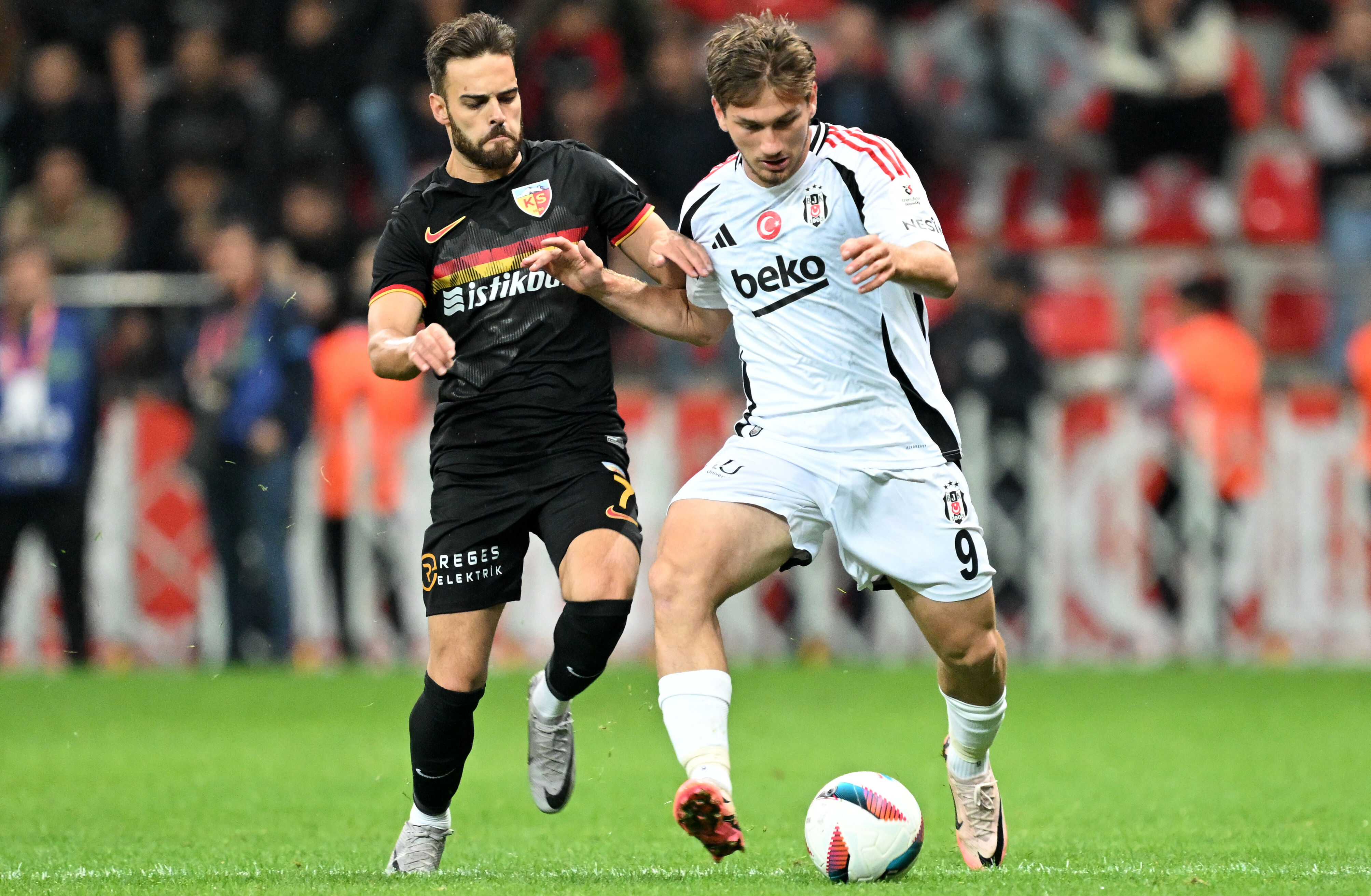 Galatasaray derbisi öncesi Semih Kılıçsoy operasyonu! Beşiktaş'tan dev zam - 1. Resim