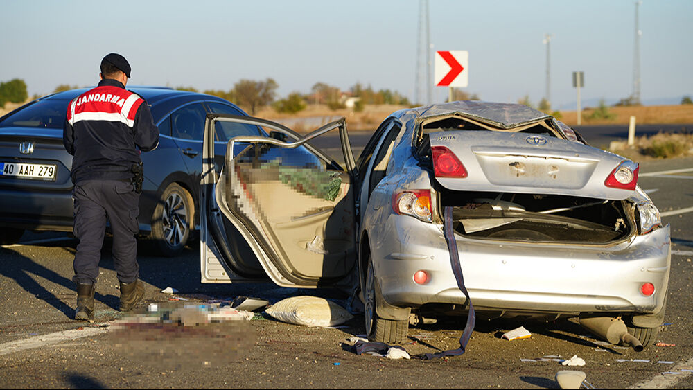 Kırıkkale'de kahreden kaza! Anne ve küçük oğlu canından oldu Kırıkkale'de kahreden kaza! Anne ve küçük oğlu canından oldu - 1. Resim
